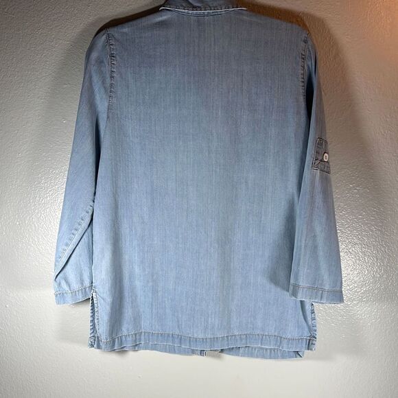 Valerie Steven’s 3/4 Sleeve Button Up Blue Jean Shirt. Light Wash. Size PM - Picture 11 of 11